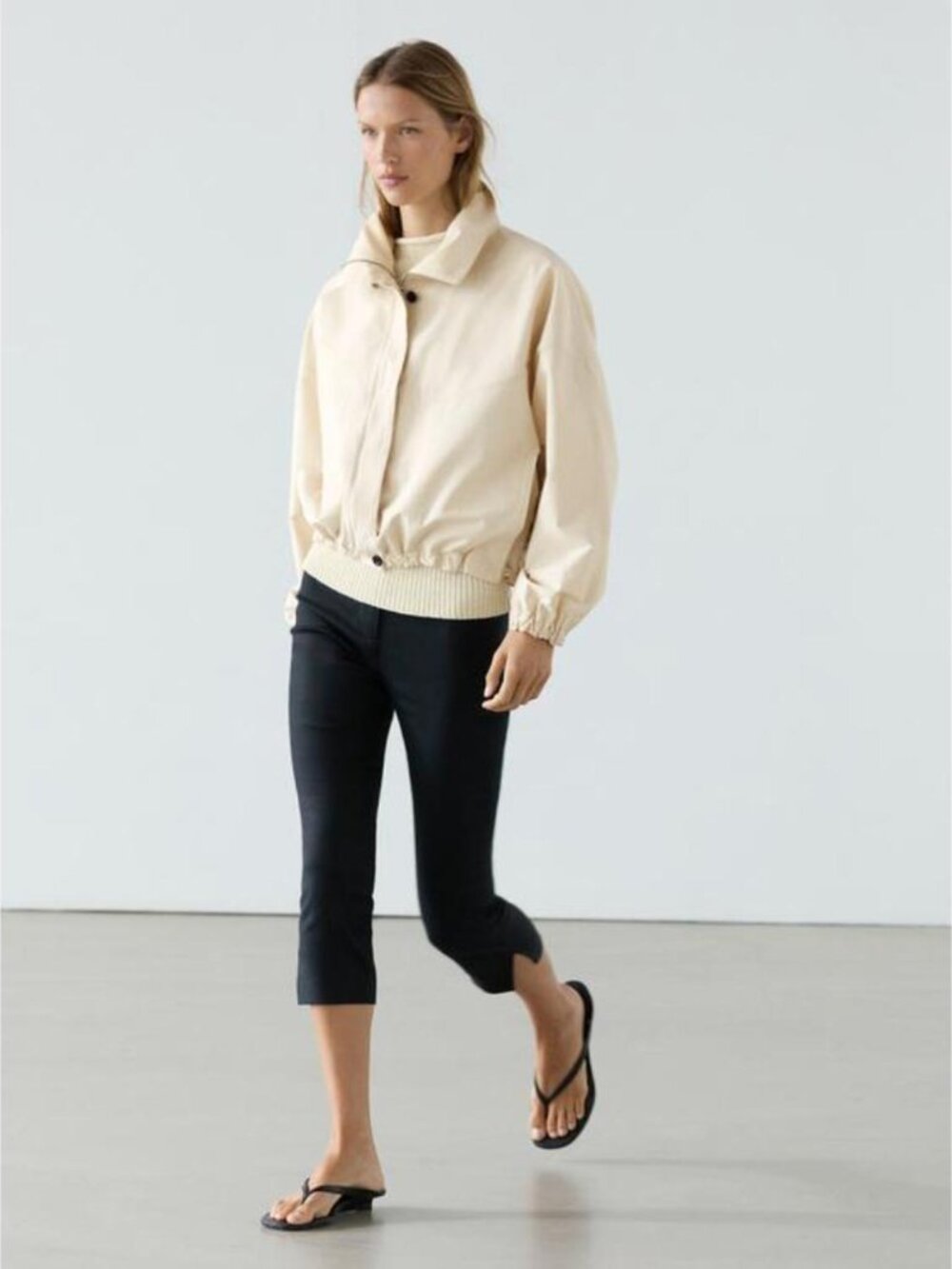 MASSIMO DUTTI HIGH NECK BOMBER PUFF JACKET - Picture 4 of 9